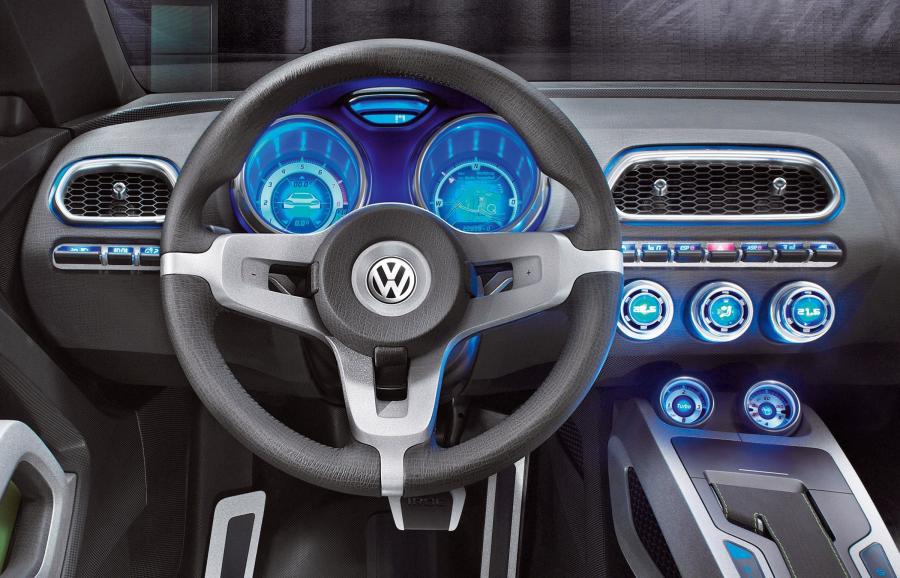 Volkswagen Iroc Concept 2006 года  (фото 2 из 38)